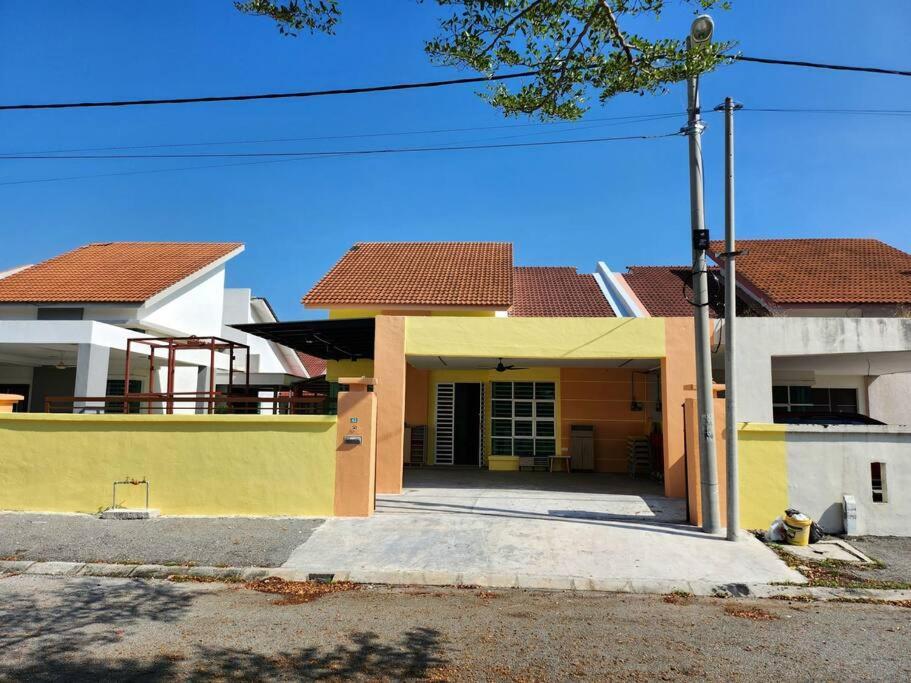 42 Klebang - Kks Collection